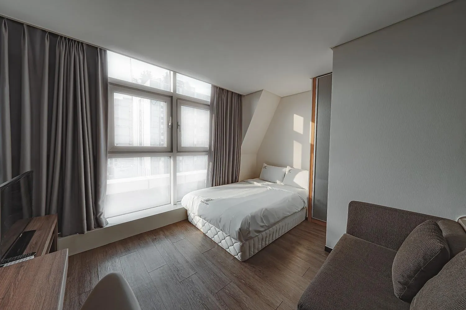 ***  Brown Suites Hotel Sinchon Central Séoul Corée du Sud